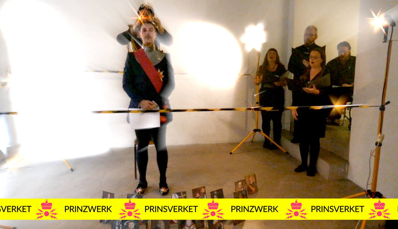 Das Prinzwerk serves a performance in Gallery Box